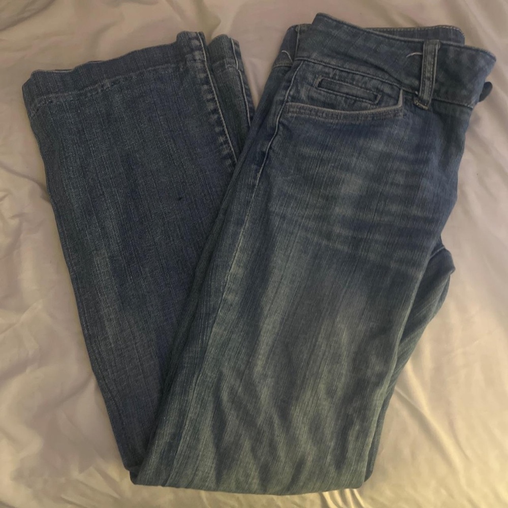 American Eagle Women's Blue and Navy Jeans
